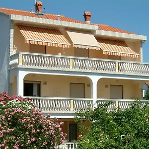 Mira Gostinjska kuća